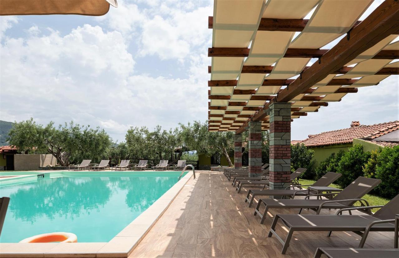 Sunday Resort Gerakini Exterior foto